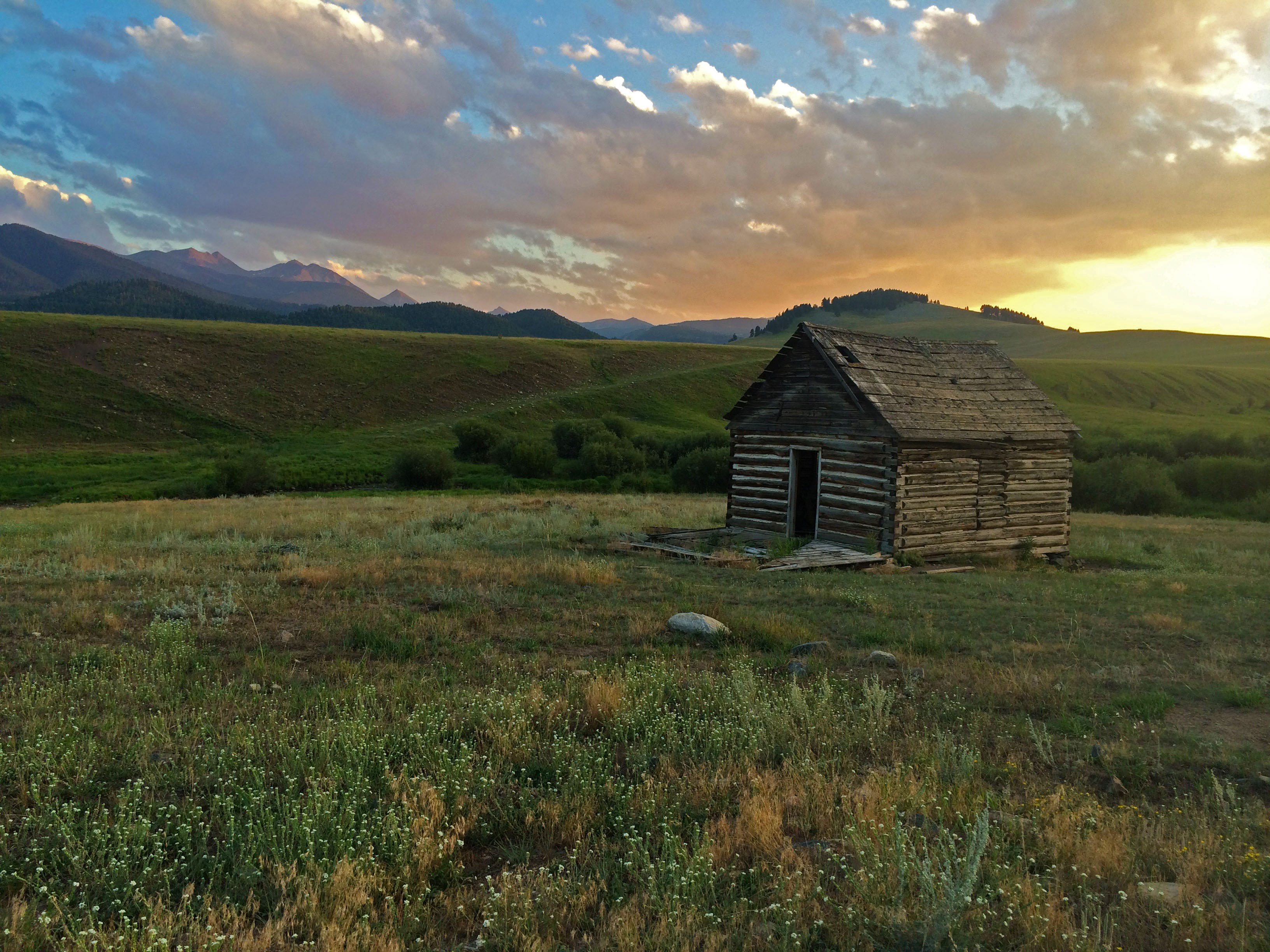 historic cabin in Montana